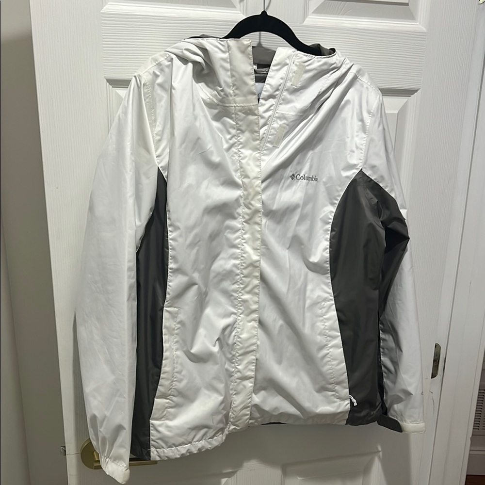 Columbia Women's White and Gray Jacket